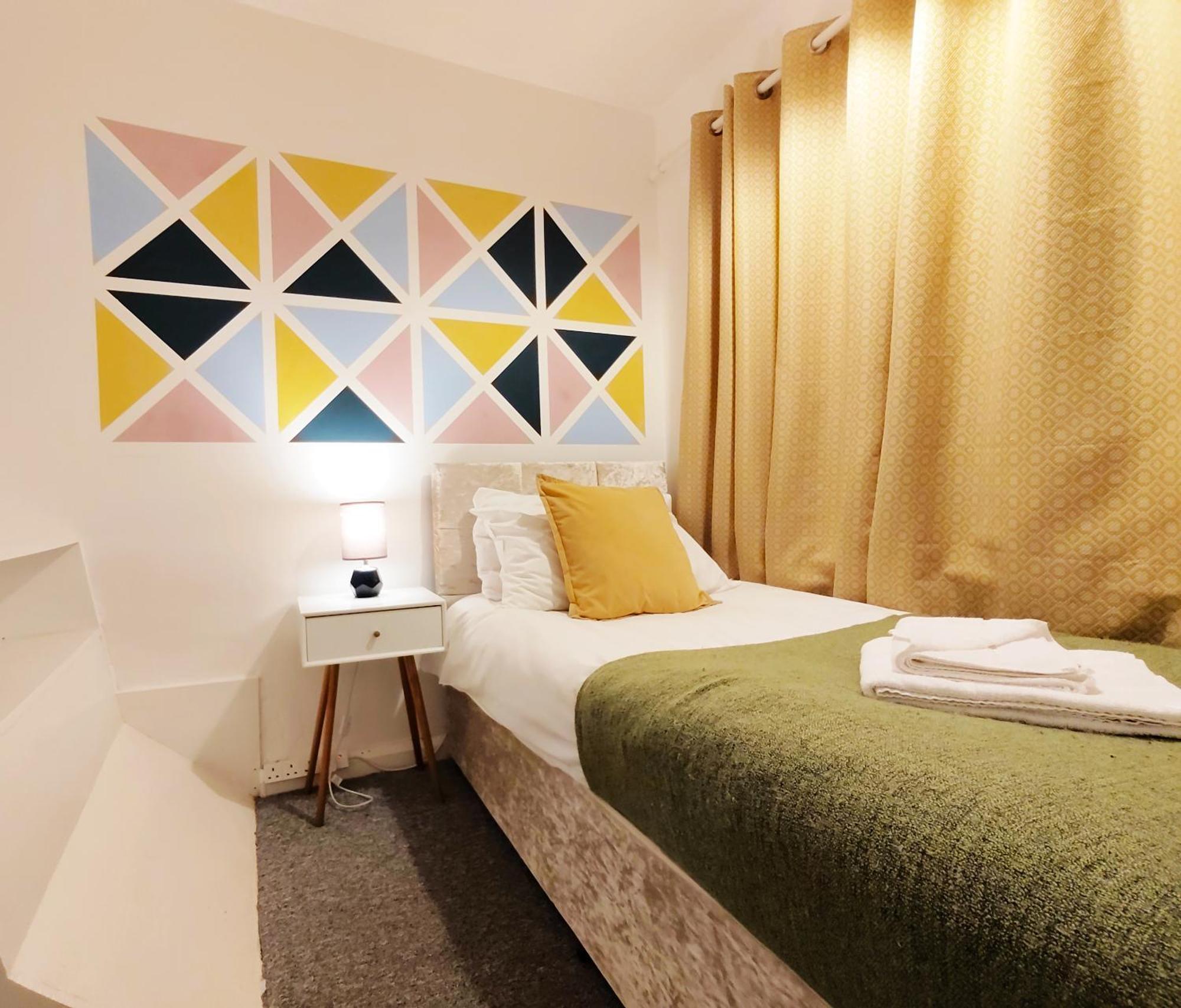 Epicsa - Corporate & Family Stay In 3 Bedroom House With Garden, Free Parking Кембридж Экстерьер фото